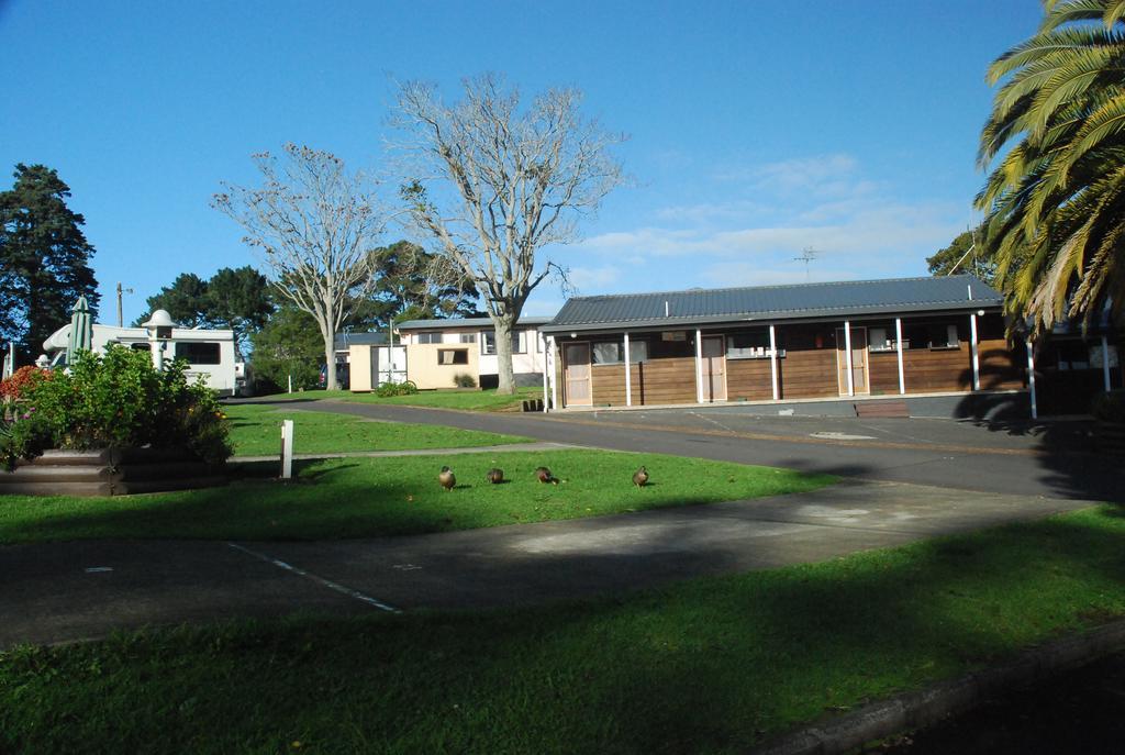 Avondale Motor Park Auckland Exterior photo