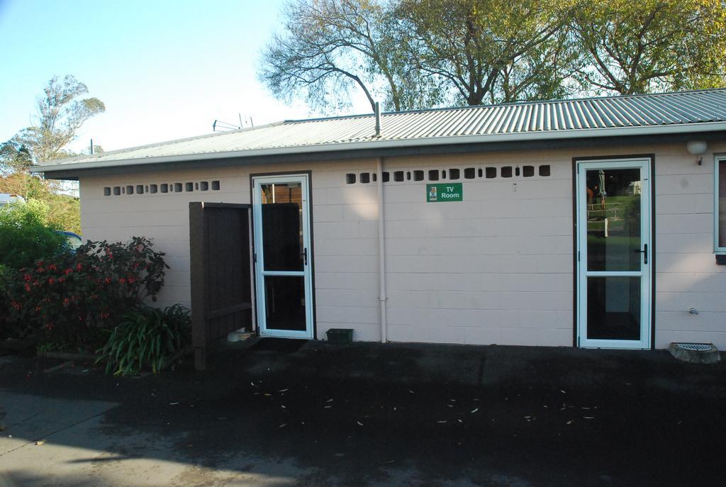 Avondale Motor Park Auckland Exterior photo