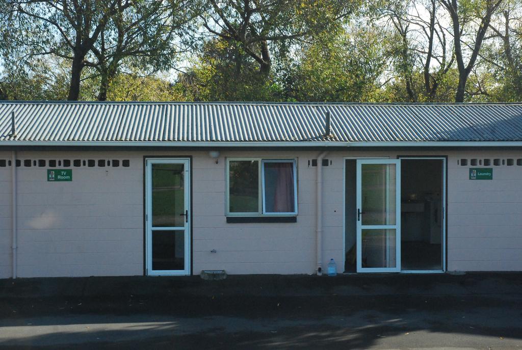 Avondale Motor Park Auckland Exterior photo